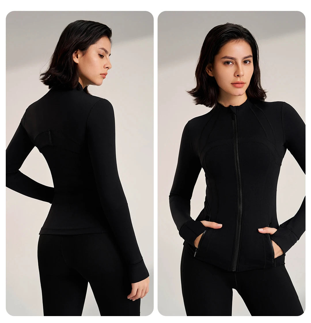 سترة رياضية نسائية بقصّة Slim-Fit من BreezeFit